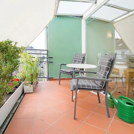 Modernes, Sonniges Im Herzen Von デュッセルドルフ