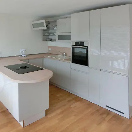 Apartment Modernes, Sonniges Im Herzen Von Dusseldorf