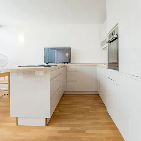 Modernes, Sonniges Im Herzen Von 公寓 *