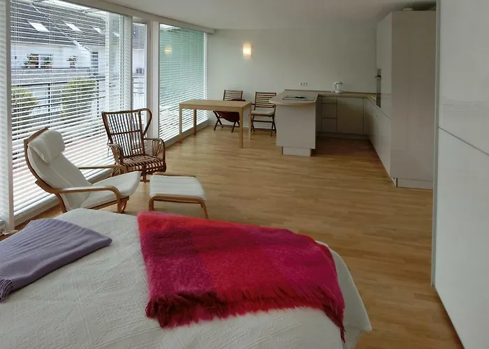 Modernes, Sonniges Im Herzen Von デュッセルドルフ