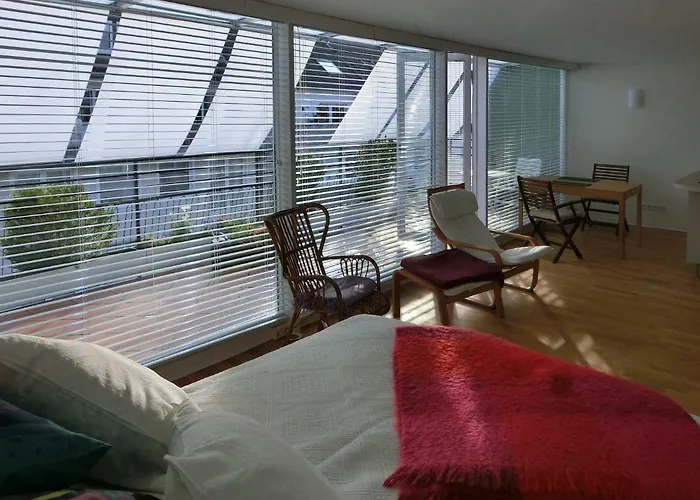 アパート Modernes, Sonniges Im Herzen Von デュッセルドルフ