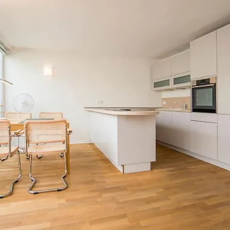 Modernes, Sonniges Im Herzen Von * Ντίσελντορφ